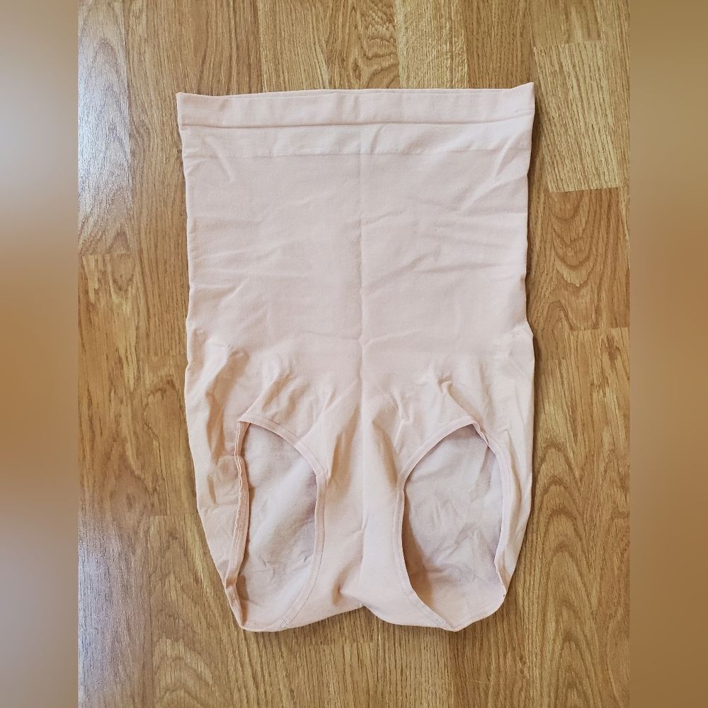 SPANX - Higher Power Pantie Briefs - [Soft Nude] - Picture 11 of 15